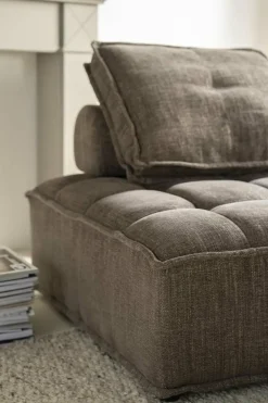 By Boo Fauteuil Hive - bruin