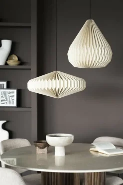 By Boo Hanglamp Zuki – Type 2