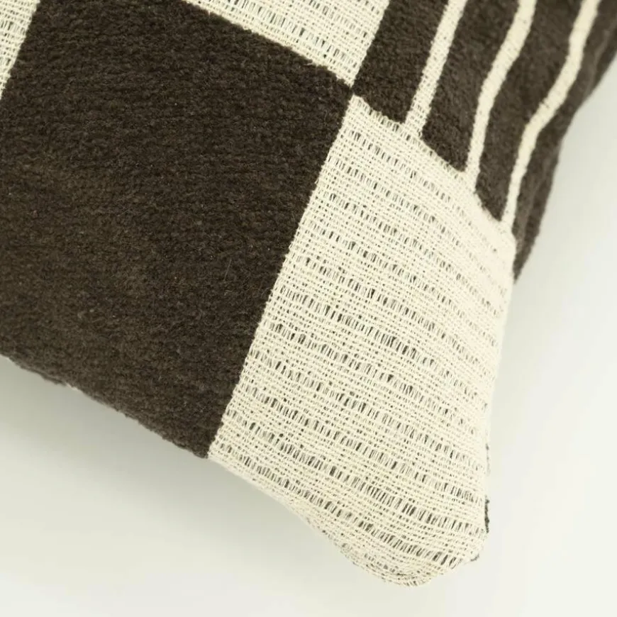 By Boo Kussen Twist 35x55 cm – bruin