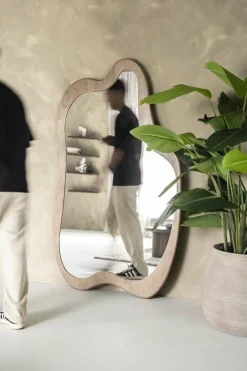 By Boo Spiegel Laban XL