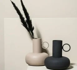 By Boo Vaas Bell klein - zwart