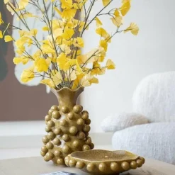 By Boo Vaas Viro – mosterd