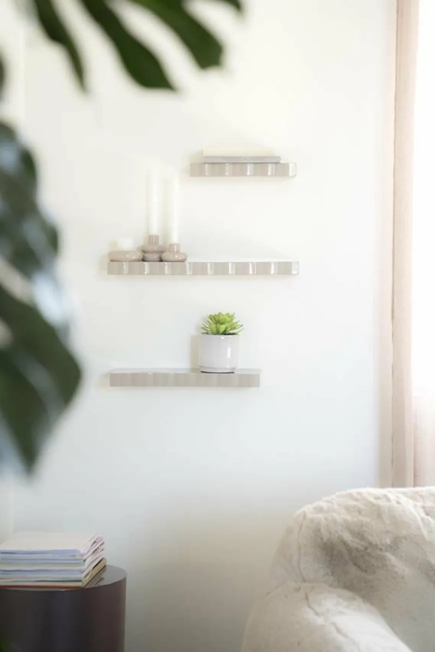 By Boo Wandplank Prinz set van 3 - taupe