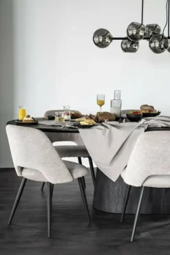 Eleonora Eettafel Aron ovaal 200x110 - zwart
