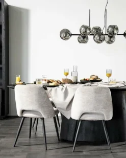 Eleonora Eettafel Aron ovaal 300x110 - zwart