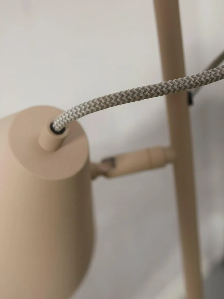 it's about RoMi Vloerlamp Lisbon puntkap zand