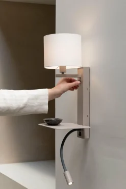 it's about RoMi Wandlamp Florence+leeslamp zand/kap 1815 wit