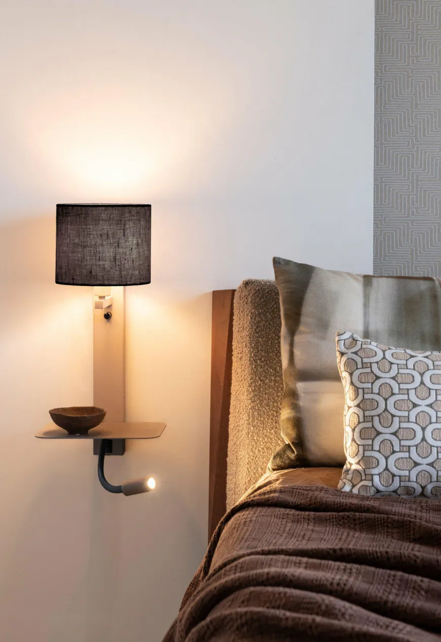 it's about RoMi Wandlamp Florence+leeslamp zand/kap 1815 zwart