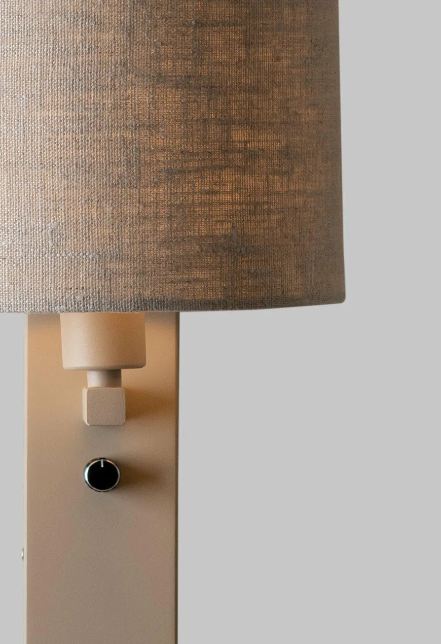 it's about RoMi Wandlamp Florence+leeslamp zand/kap 1815 linnen donker