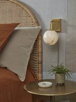 it's about RoMi Wandlamp glas/ijzer Carrara bol wit marmerprint/goud
