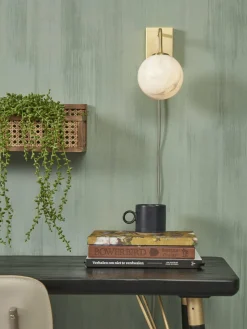 it's about RoMi Wandlamp glas/ijzer Carrara bol wit marmerprint/goud