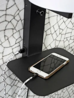it's about RoMi Wandlamp ijzer Florence E14 met plank+usb incl. dimmer zwart