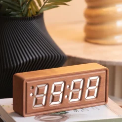 Karlsson Alarmklok Solid hout Engraved donker hout
