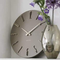 Karlsson Wandklok Esmerado mocca bruin