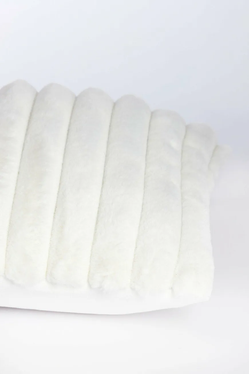 Light en Living Kussen 45x45 cm VAJEN velvet crème