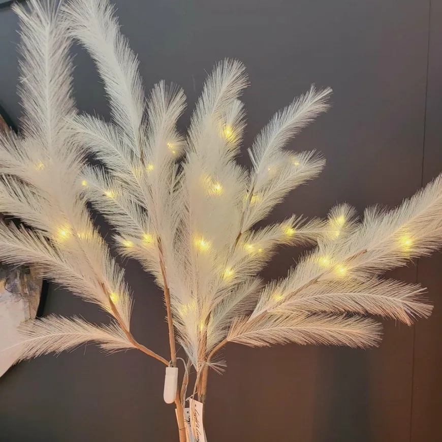 Light en Living Ornament LED 110 cm FEATHER wit