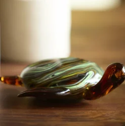 Light en Living Ornament 19x16x7 cm TURTLE glas amber+groen