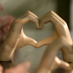 Light en Living Ornament 24,5x9,5x15 cm HANDS taupe grijs