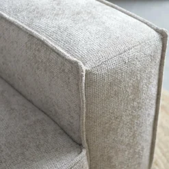 Pepp Interiors Bank River U opstelling met chaise longue links in Majestic 603