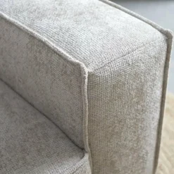 Pepp Interiors Bank River U opstelling met chaise longue rechts in Majestic 603