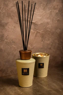 PTMD Luxe geur giftset Exclusieve geurstokjes 1L + geurkaars 900g black forest