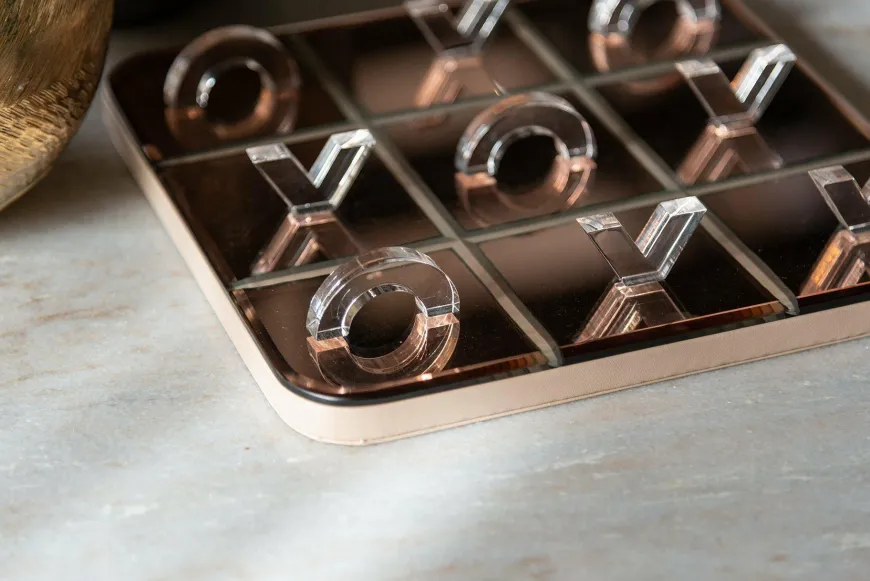Richmond Interiors Tic Tac Toe Caylin