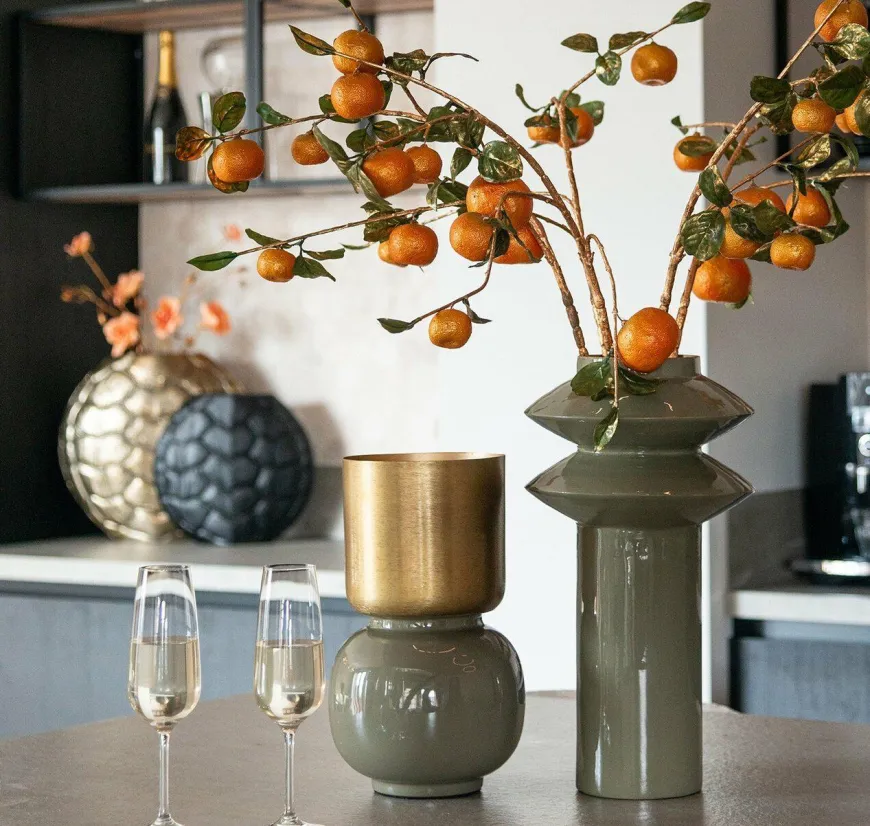 Richmond Interiors Vaas Lena geborsteld goud