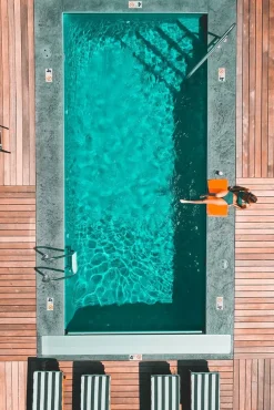 Wandkraft At the Pool
