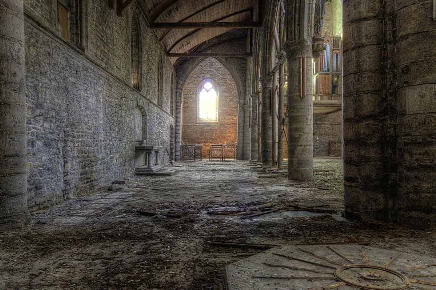 Wandkraft The Abandoned Church