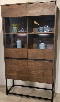 WoonMax Showroommodel - Milltown Vitrinekast met 2 glazen deuren - 116 cm - incl led