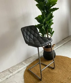 WoonStijl Barstoel grid sledepoot Wax PU zwart