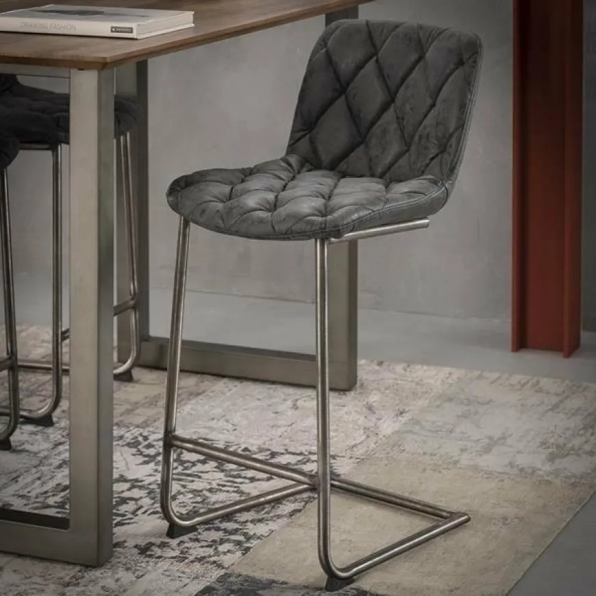 WoonStijl Barstoel grid sledepoot Wax PU zwart