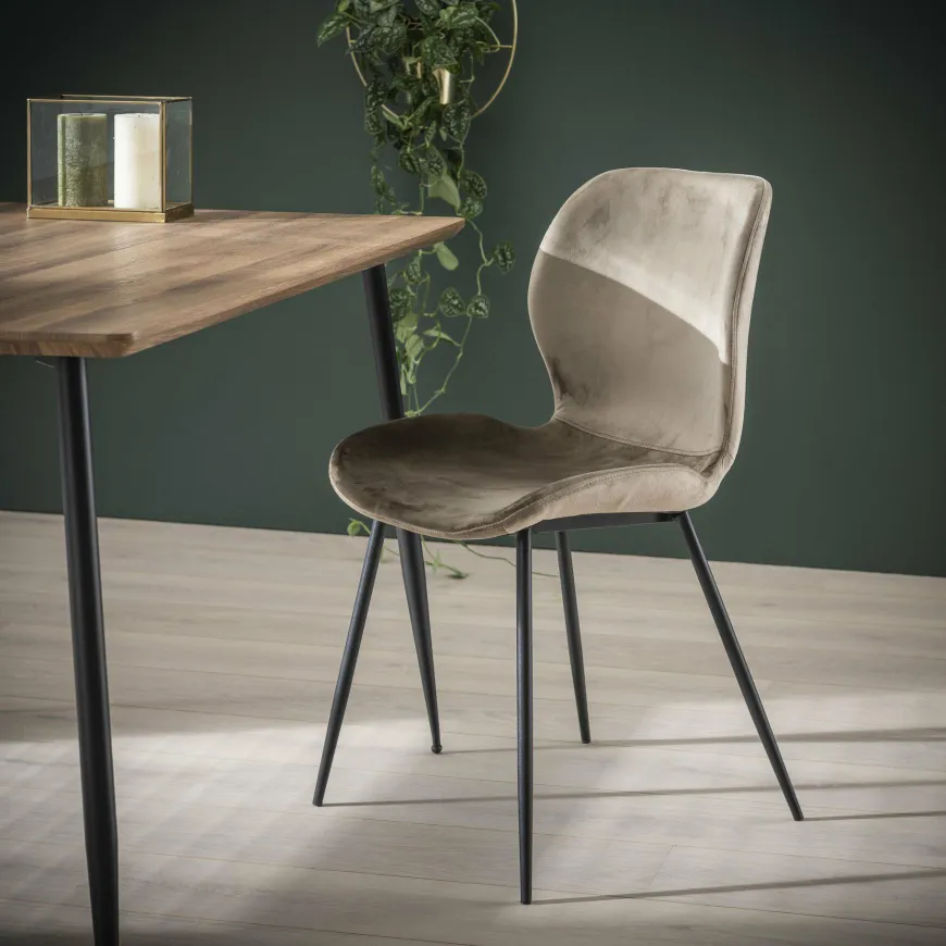 WoonStijl Stoel velvet ronde buis Champagne velvet